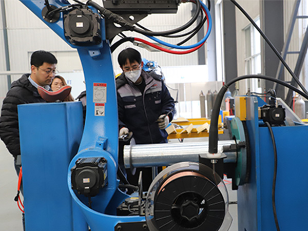 焊接機器人廠家的教學(xué)服務(wù) 焊接機器人廠家的教學(xué)服務(wù)
